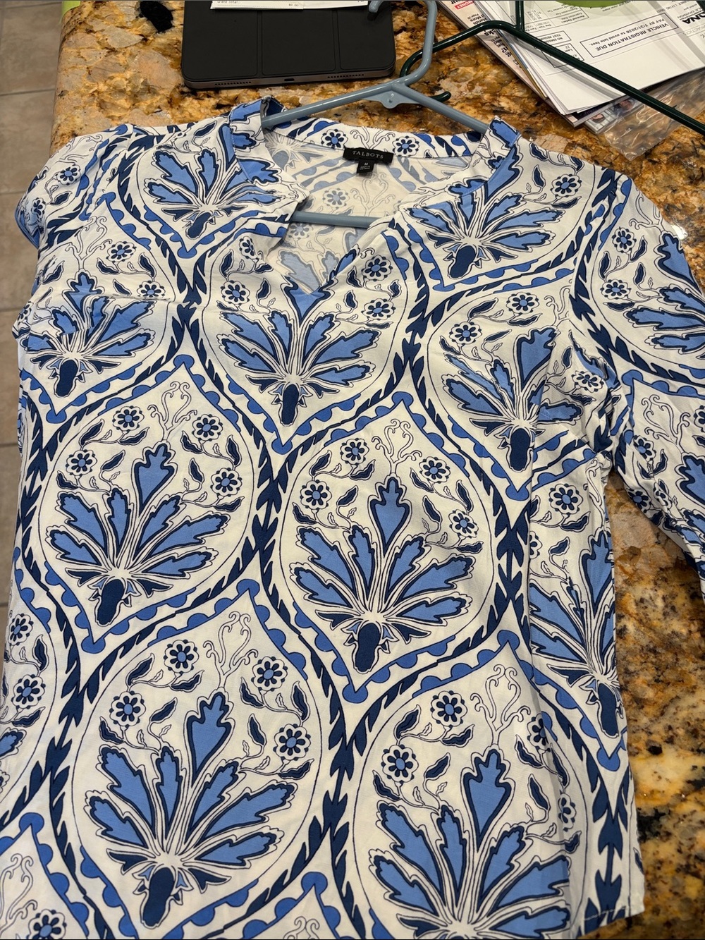 TALBOTS BLUE AND WHITE PRINT SHIRT